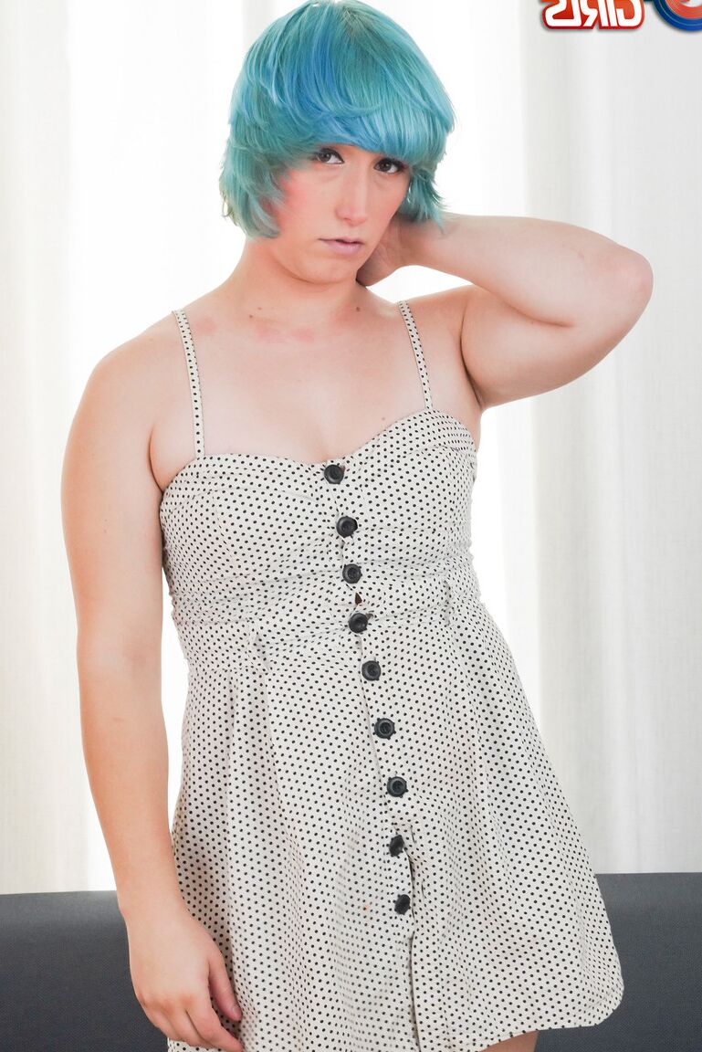 16P Grooby Girls Nikki Mayhem