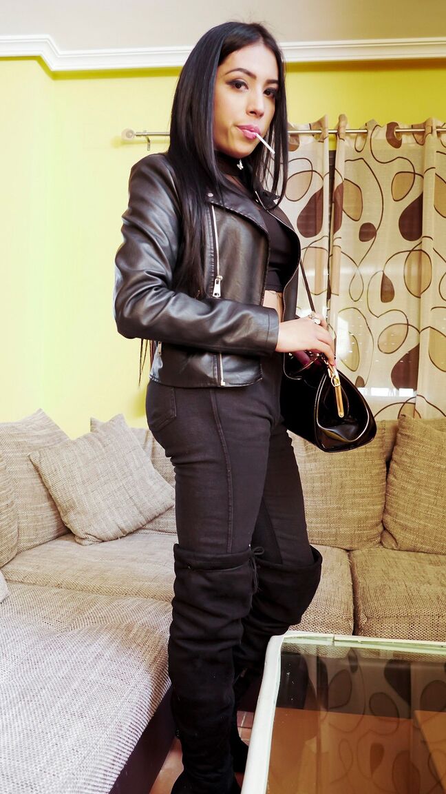 16P TGirls XXX Daniela