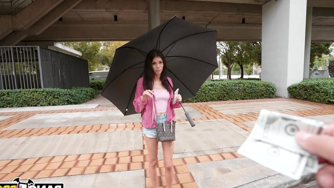 21P slender Latina Sisi Pesos	gets paid well to fuck a stranger's BBC in a van