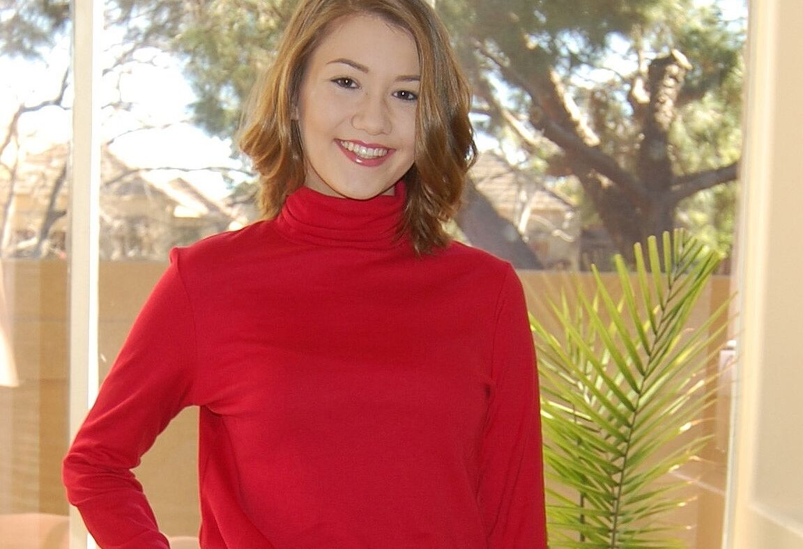 21P TNV Meninas Riley sorrindo