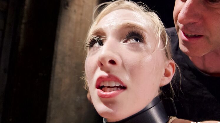 15P Masochistic Trillium learns the value of a collar when Xander Corvus makes her