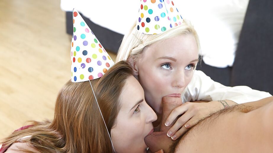 Macie Winslett et Sammie Davis, fêtardes du 16P, sucent des bites et des couilles.