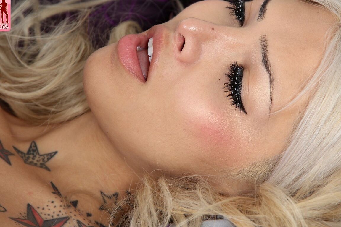 16P TGirl Estrela Pornô Jenna Rachels