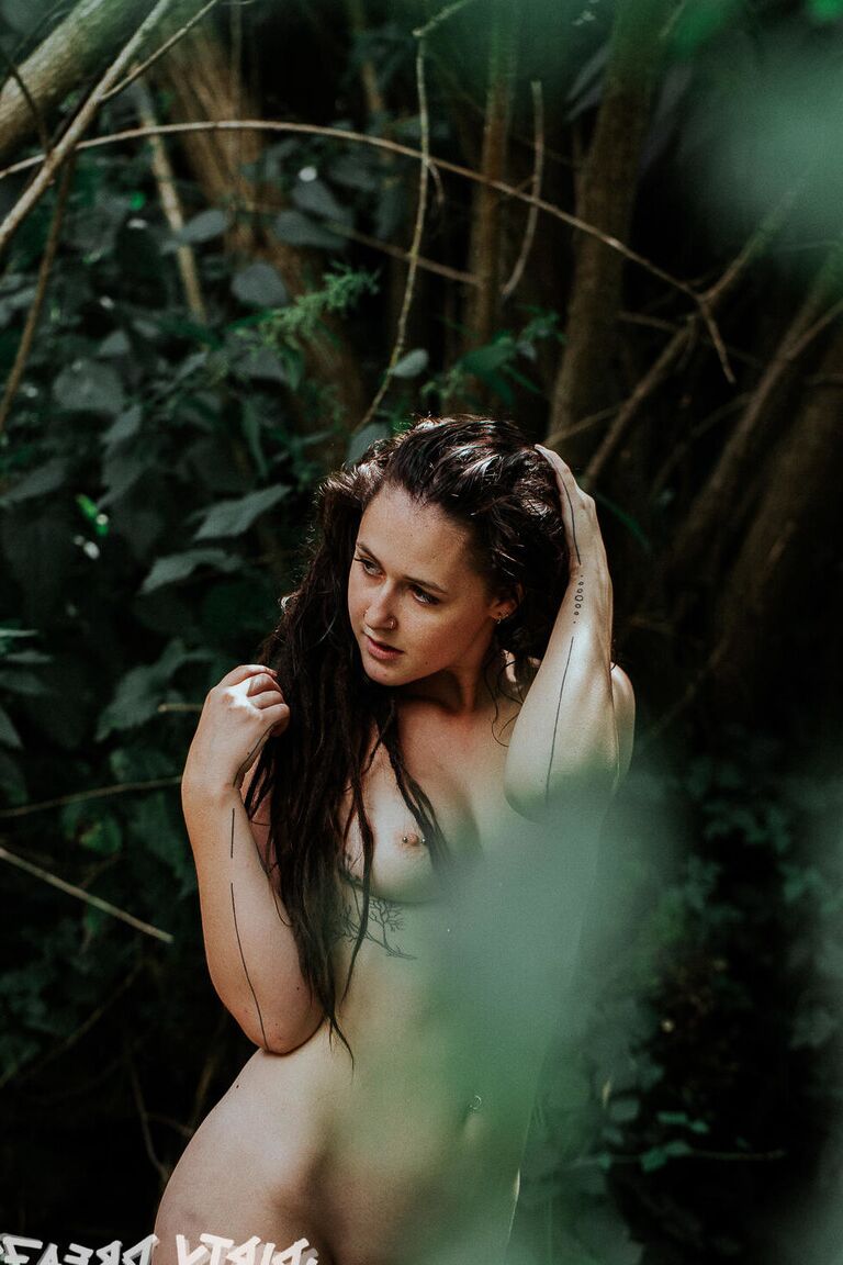 16P PHOTOSET Belleza con Rastas sensual conjunto de fotos de desnudo erótico Erótico