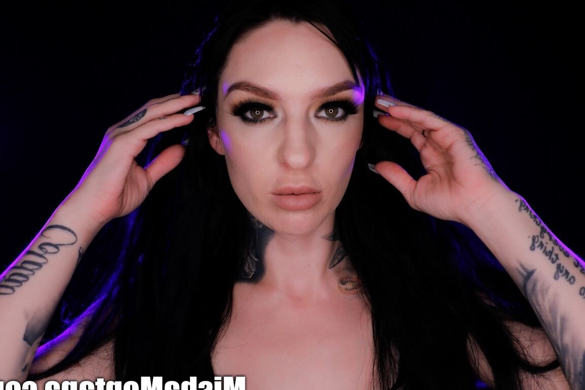 12P Misha Montana Misha se desnuda para ti