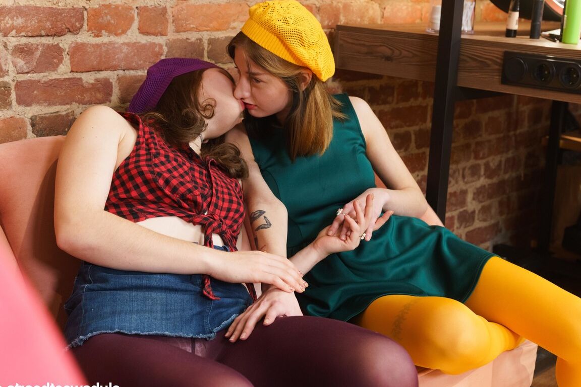 21P Club Sweethearts Sasha Paige, Flamy Nika, Milana Taylor, Minni Love, Kitsune