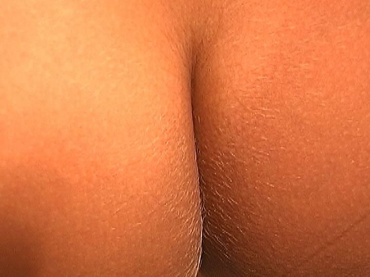 21P MILF Lori Anderson takes care of her hairy arms by applying lotion to them