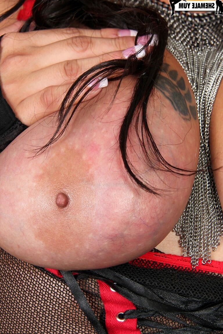 16P Chicas Grooby Paige