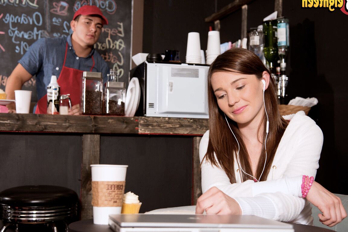 16P J'ai en quelque sorte un fétichisme pour les baristas, je ne sais pas pourquoi, mais je pense qu'ils