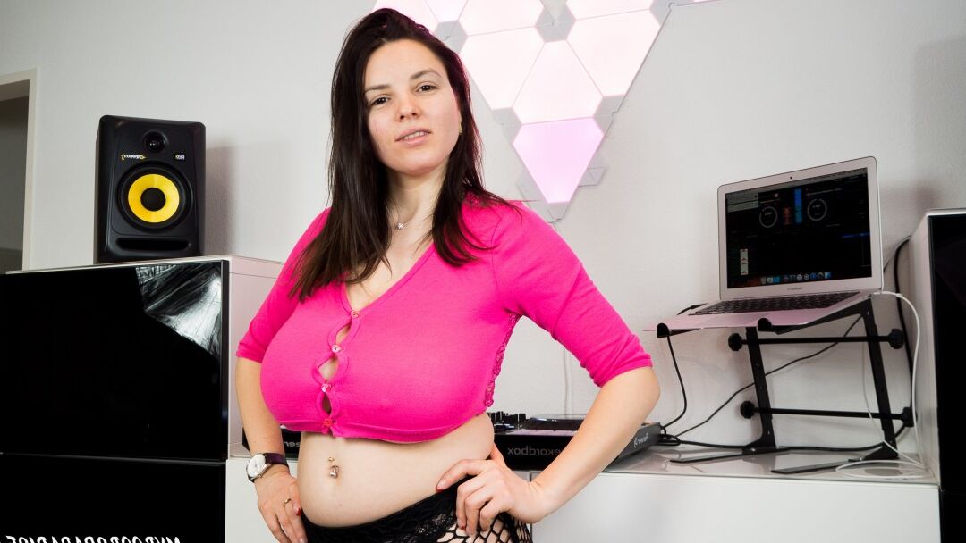 16P Mis Tetas Paraíso Talia Amanda