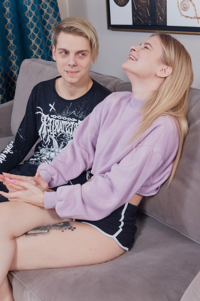 21P Raw Couples Iris A,
