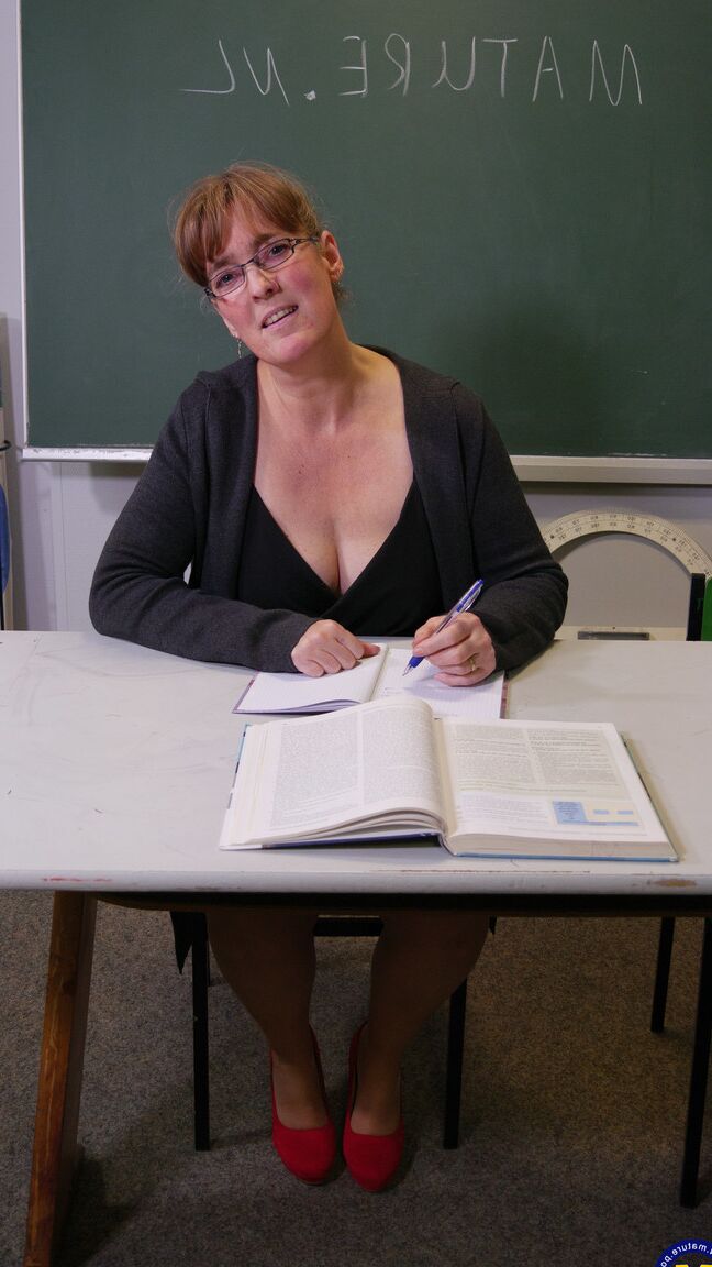21P Mature NL Marie R