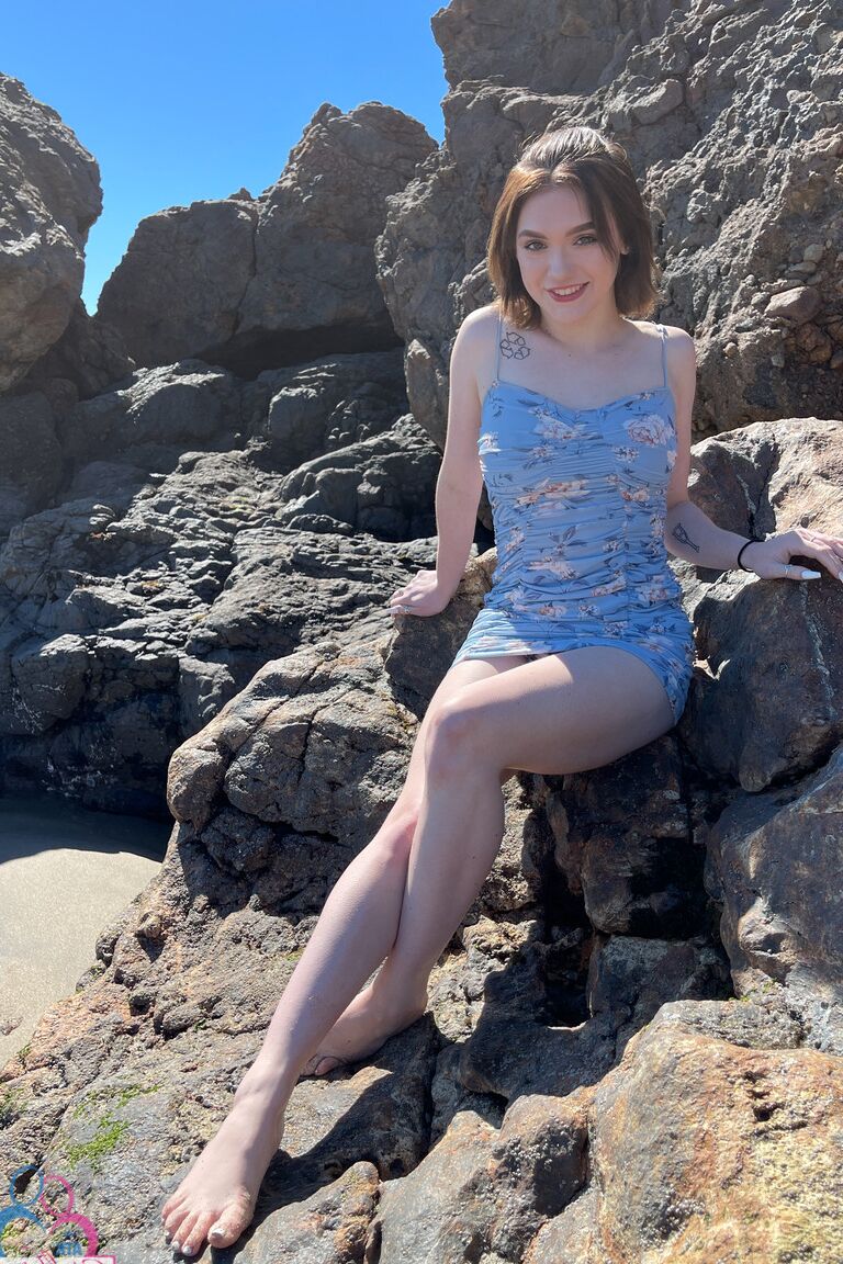 21P ATK Girlfriends Gracie Gates