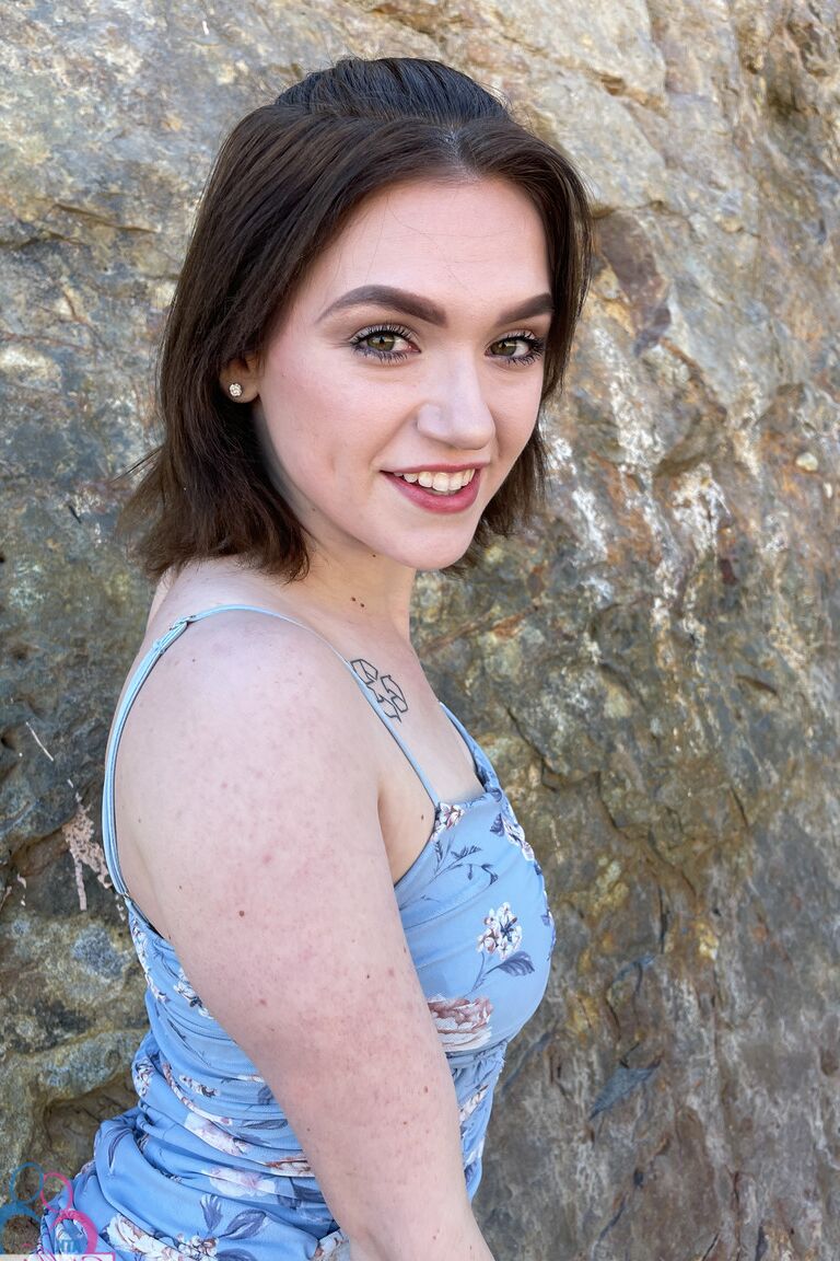 21P ATK Girlfriends Gracie Gates