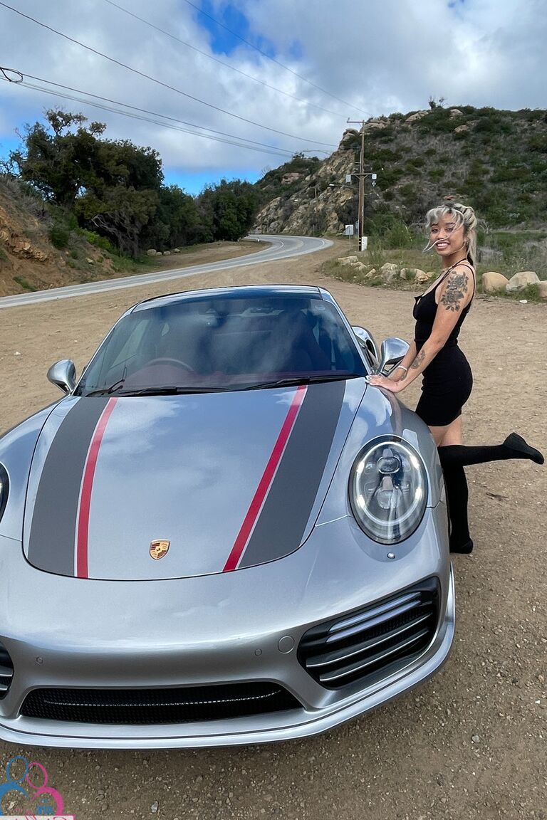 21P ATK Girlfriends Gia Dibella
