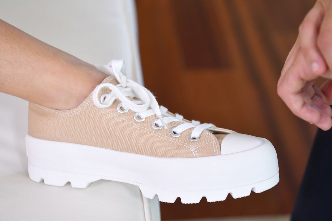 21P Amo sus pies Dakota Tyler, Milán