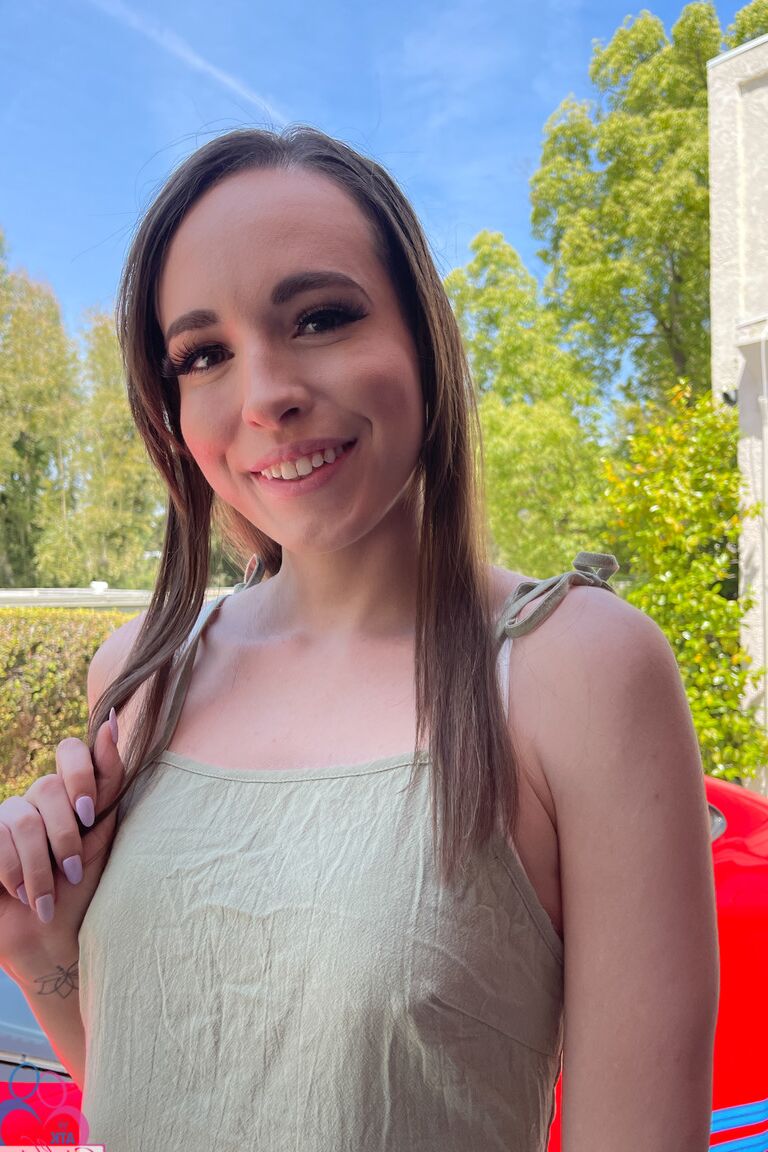 21P ATK Girlfriends Brooke Johnson