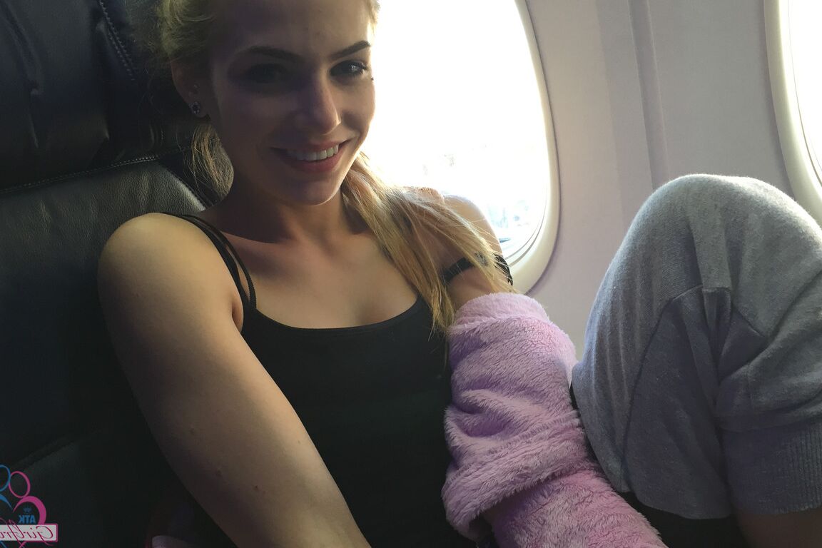14P ATK Novias Sydney Cole