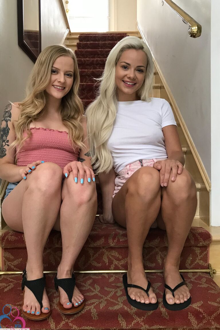 21P ATK Girlfriends Elsa Jean,Paris White