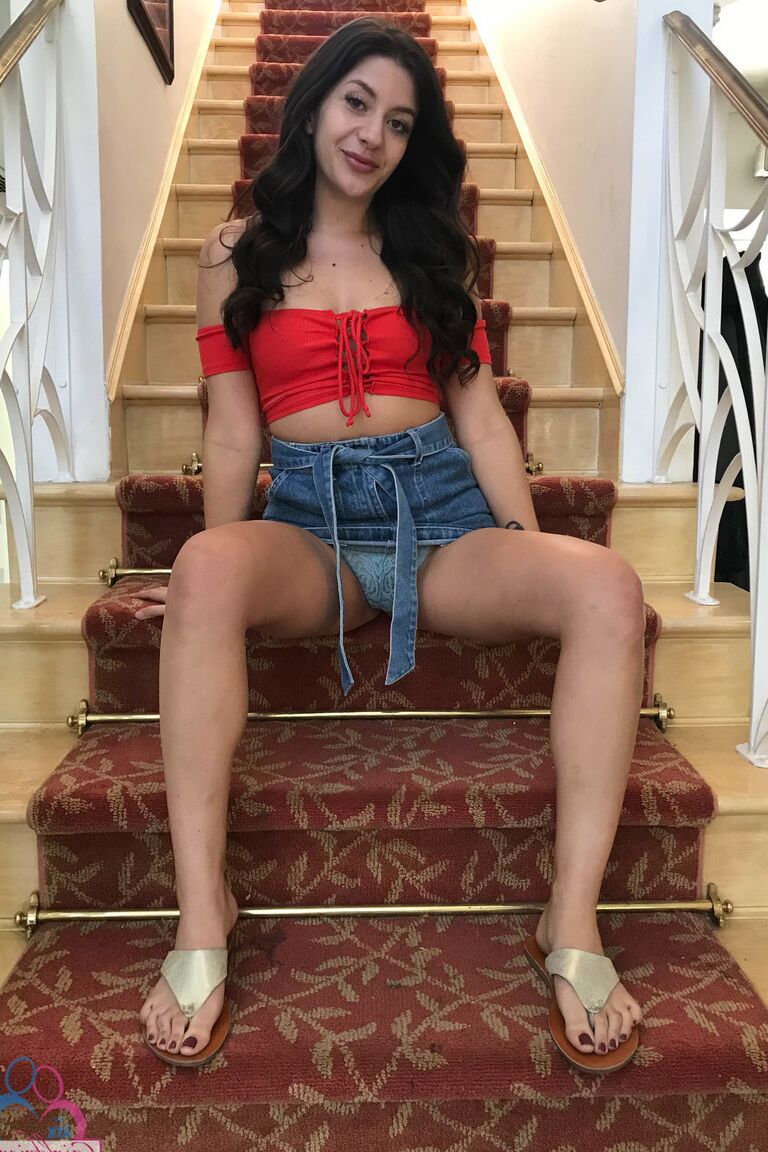 21P ATK Girlfriends Natalie Brooks