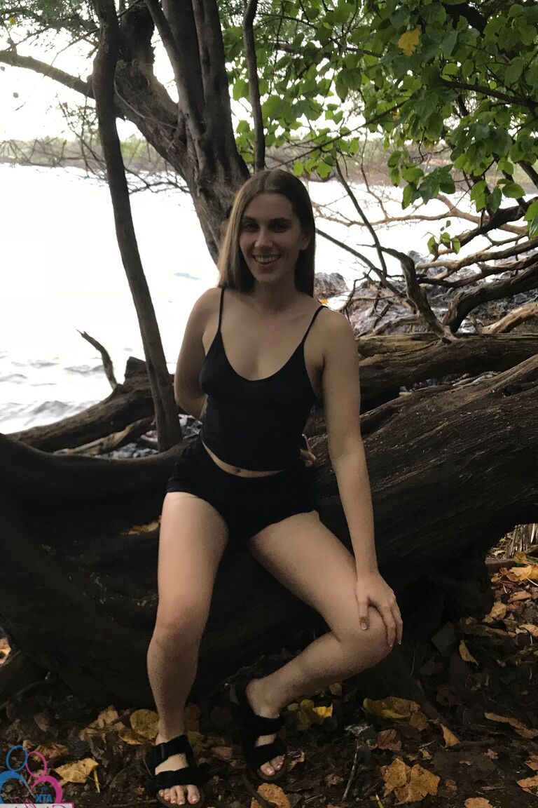 21P ATK Girlfriends Niki Snow
