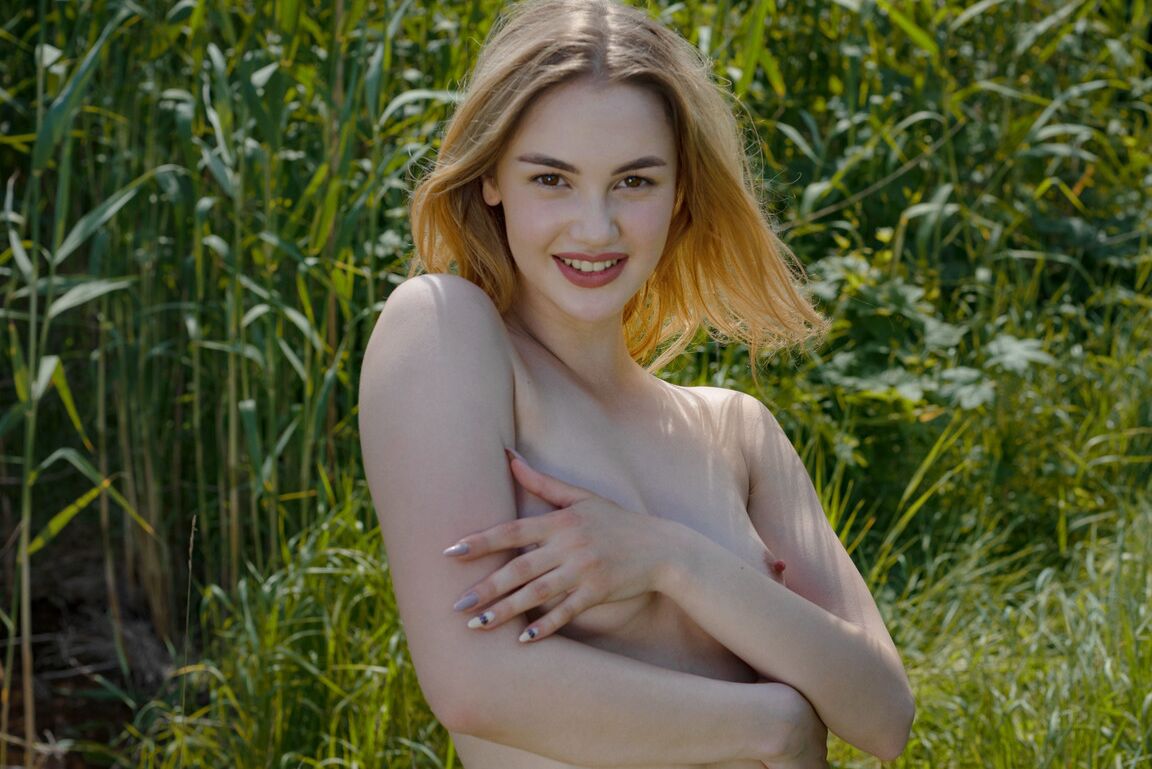 21P Beleza Erótica Hannah Lynn
