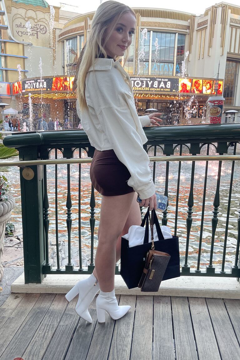 21P ATK Galleria Maria Kazi