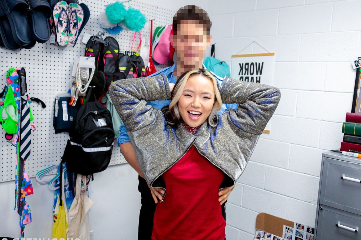 21P Shoplyfter Asia Lee、ジョバンニ・フランチェスコ
