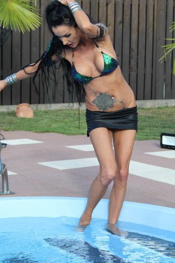 16P Sidney DarkMaid Fetiche, Milf, Tatuagem