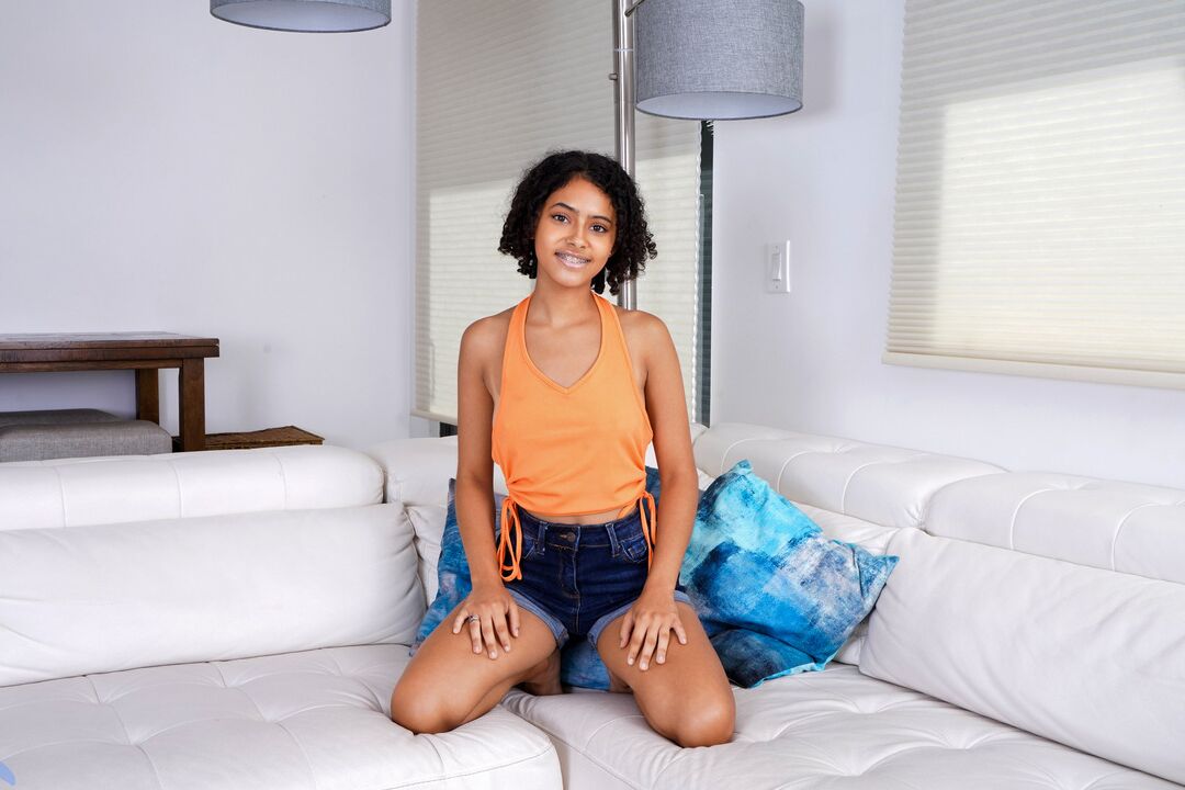 16P Negra y hermosa, Dani Diaz es tu hilandero totalmente americano que no puede conseguir