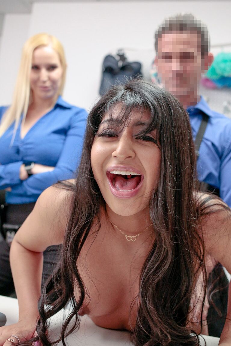 20P Shoplyfter MYLF Binky Beaz, Vanessa Cage, Rusty Nails