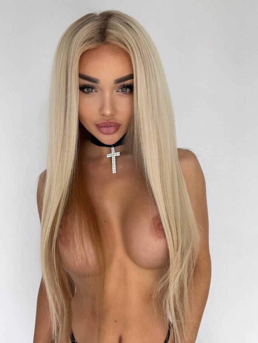 10P Fans Barbie Eva
