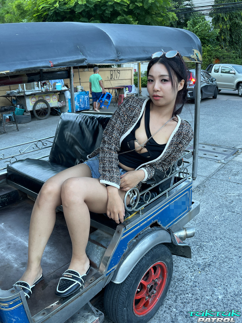 21P Tuk Tuk Patrulha Akita Tailandesa