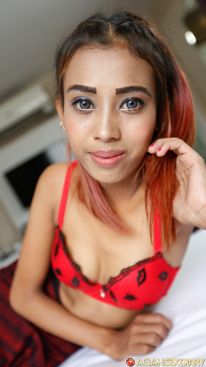 21P Diário de sexo asiático Yom