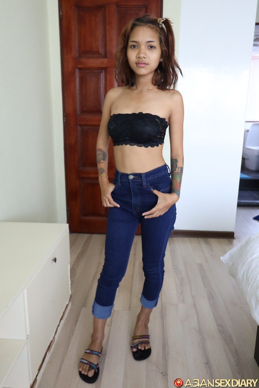 21P Asiatisches Sextagebuch Emelyn