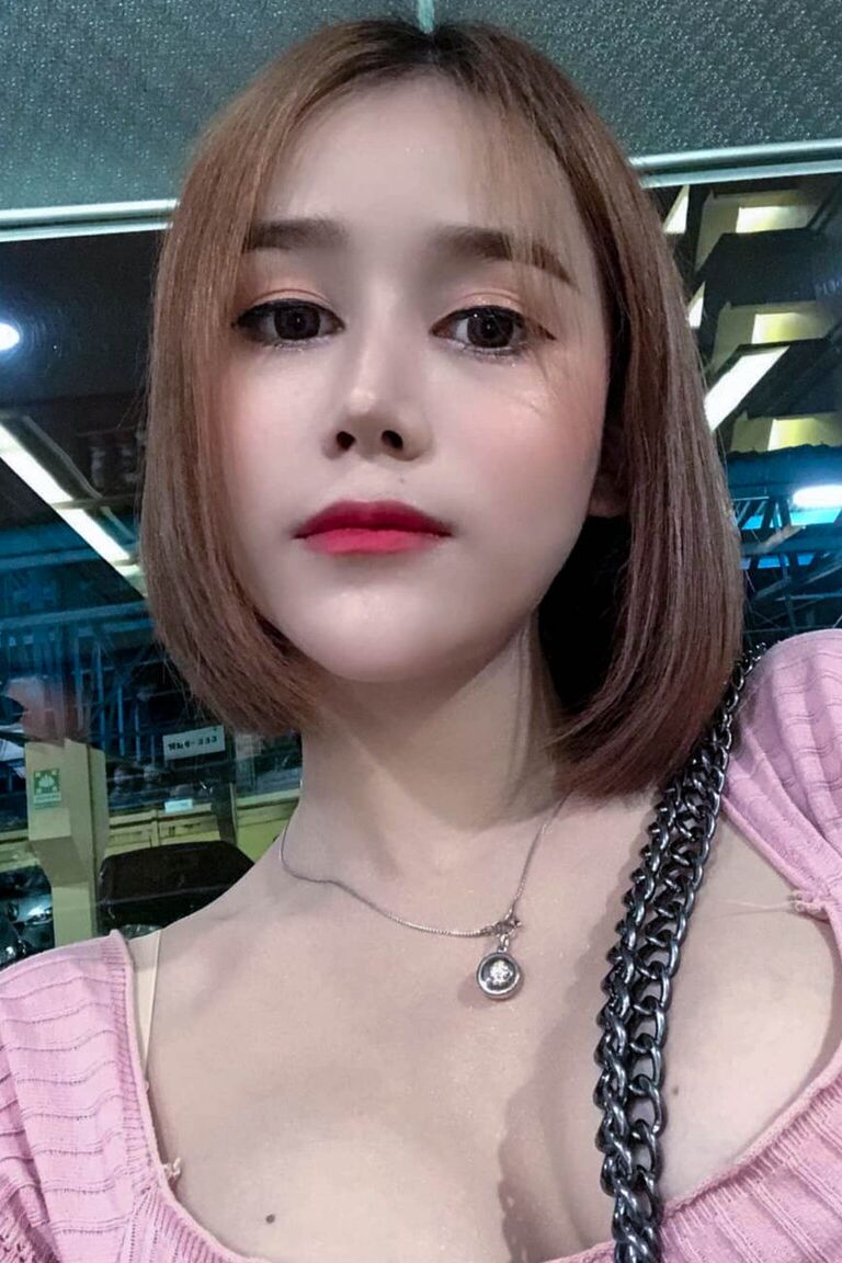 21P Hello Ladyboy