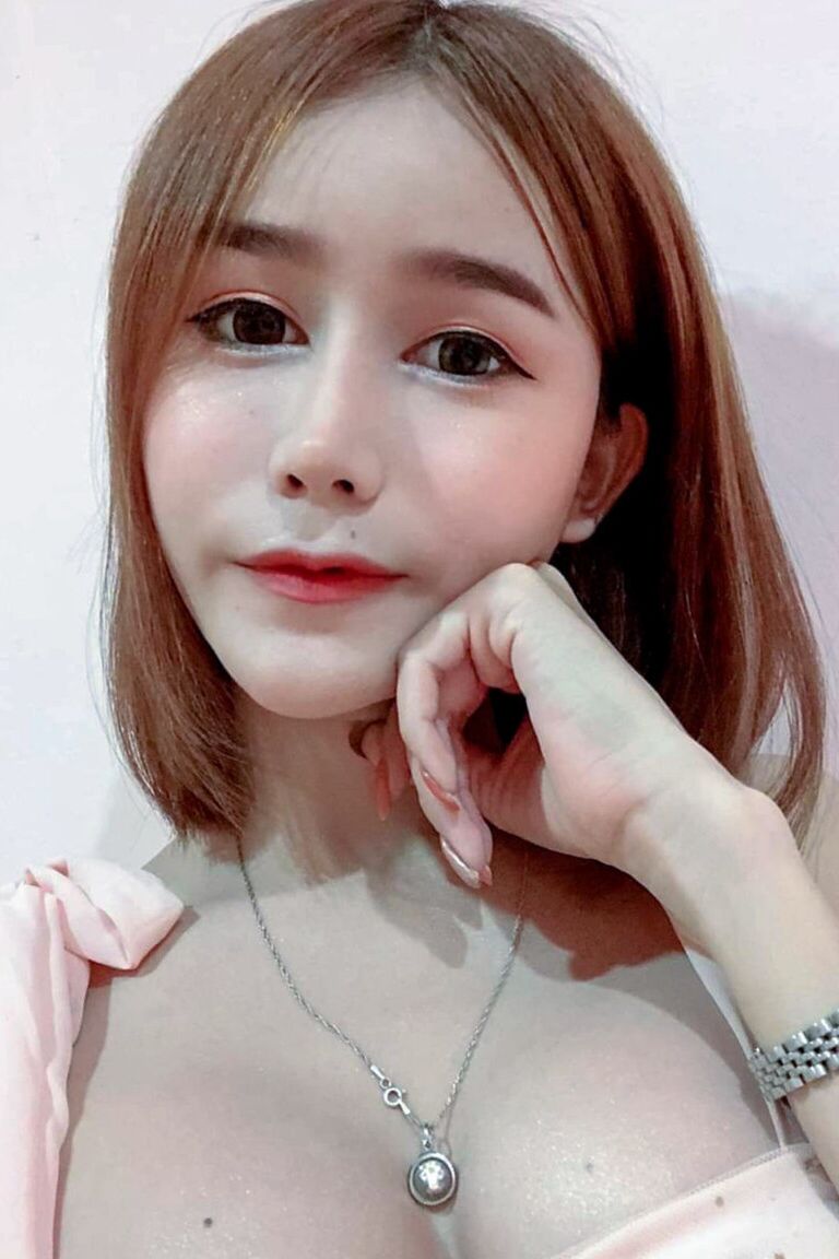 21P Hello Ladyboy