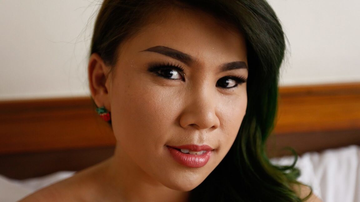 21P Journal de sexe asiatique Ann F