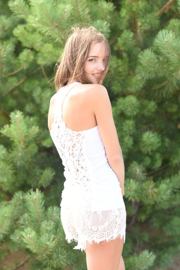 16P Maxa have tan lines that makes her body even more sexier