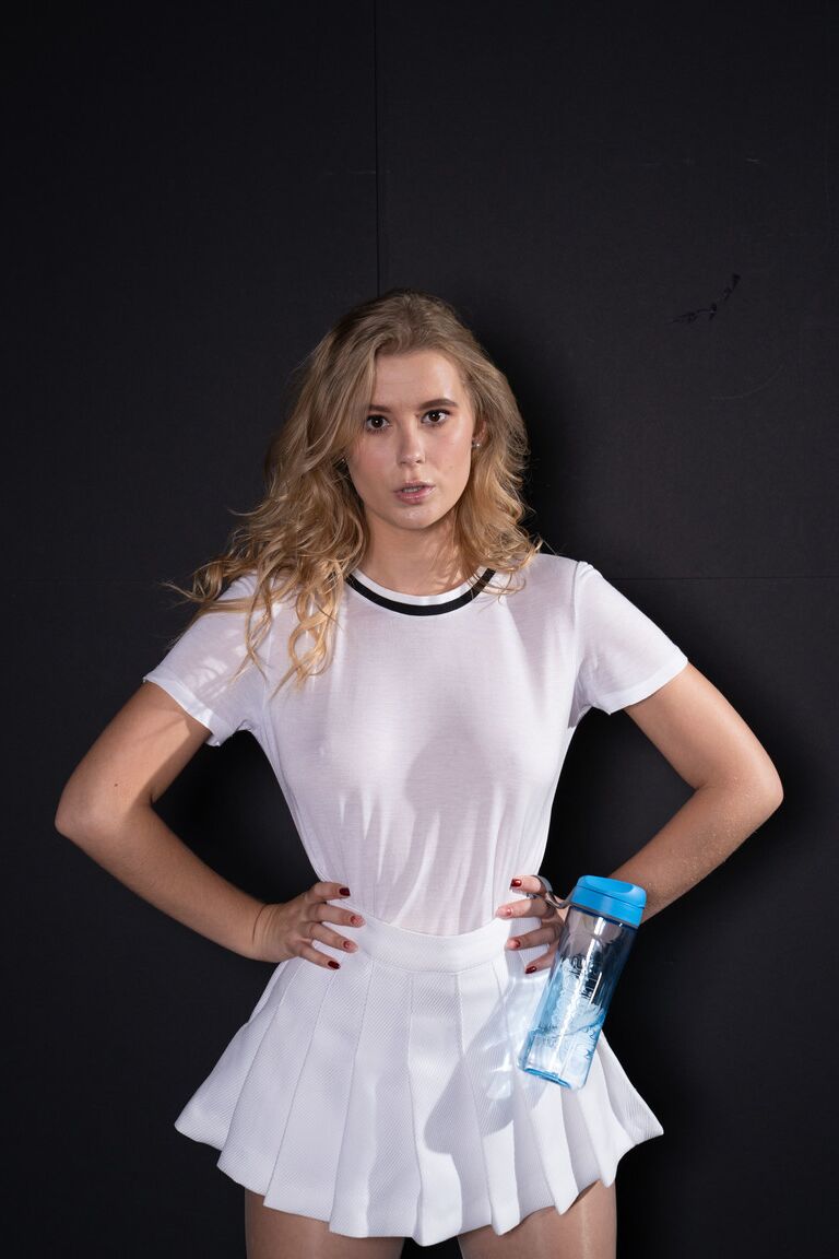 20P Straplez Casey Nohrman, Oxana Chic