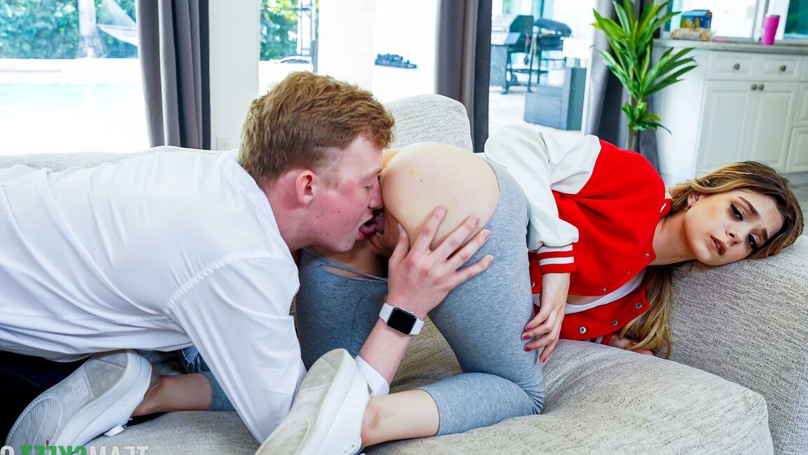 21P Exxxtra Small Молли Литтл, Джимми Майклс
