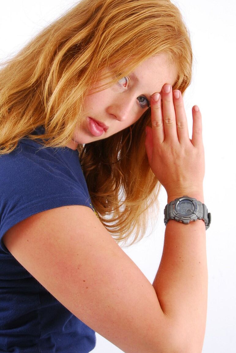 16P Natural redhead Judy displays her grey G-Shock watch in a T-shirt and jeans