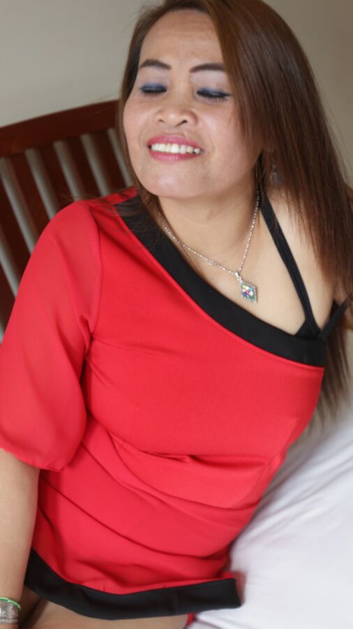 21P Euro Sexo Diario Tailandés MILF