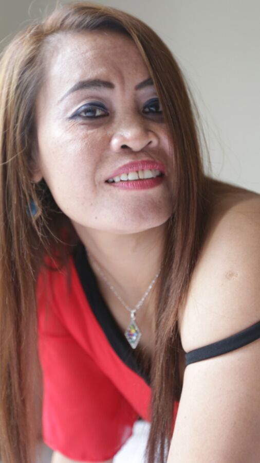 21P Euro Sexo Diario Tailandés MILF