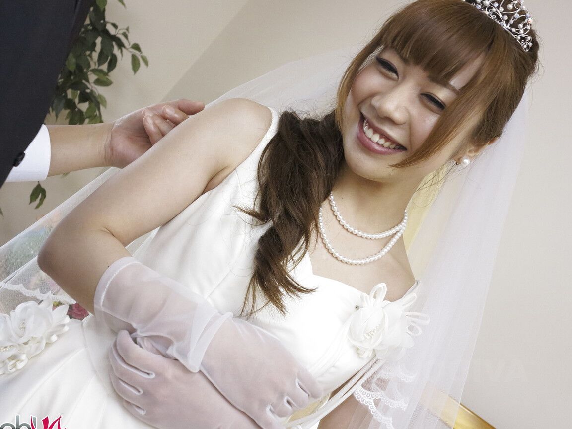 21P AV Idolz Aiko Endo