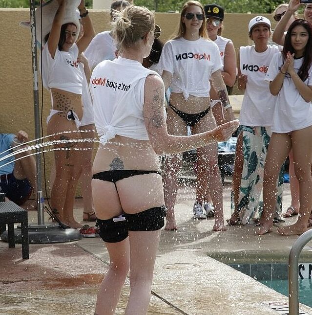 21P TNV Girls Phoenix Webmaster Show