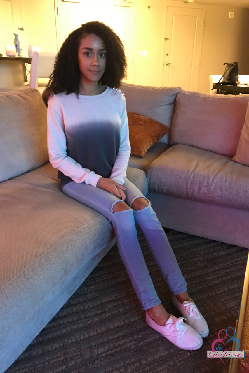 20P Curly haired ebony girlfriend Ariana Aimes strips & exposes her black curves
