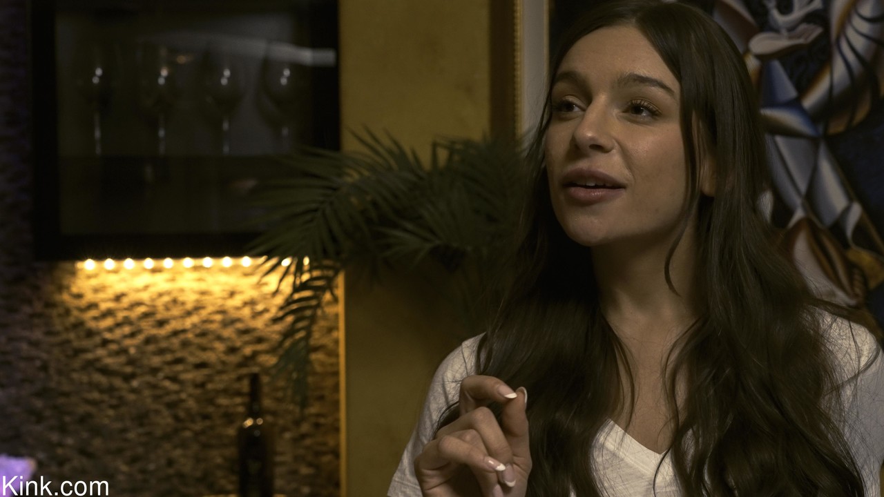 20P Kinky Bites Gia Derza, Quinton James
