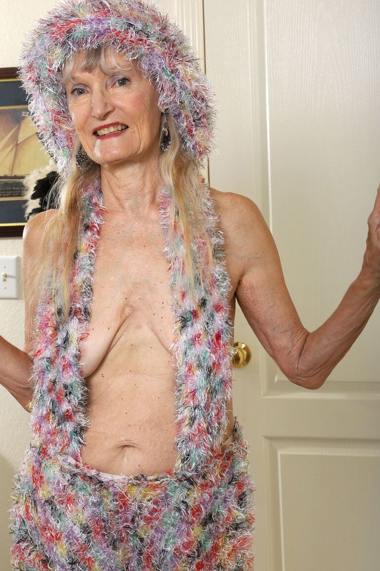 21P Mais de 30 Linda Jones