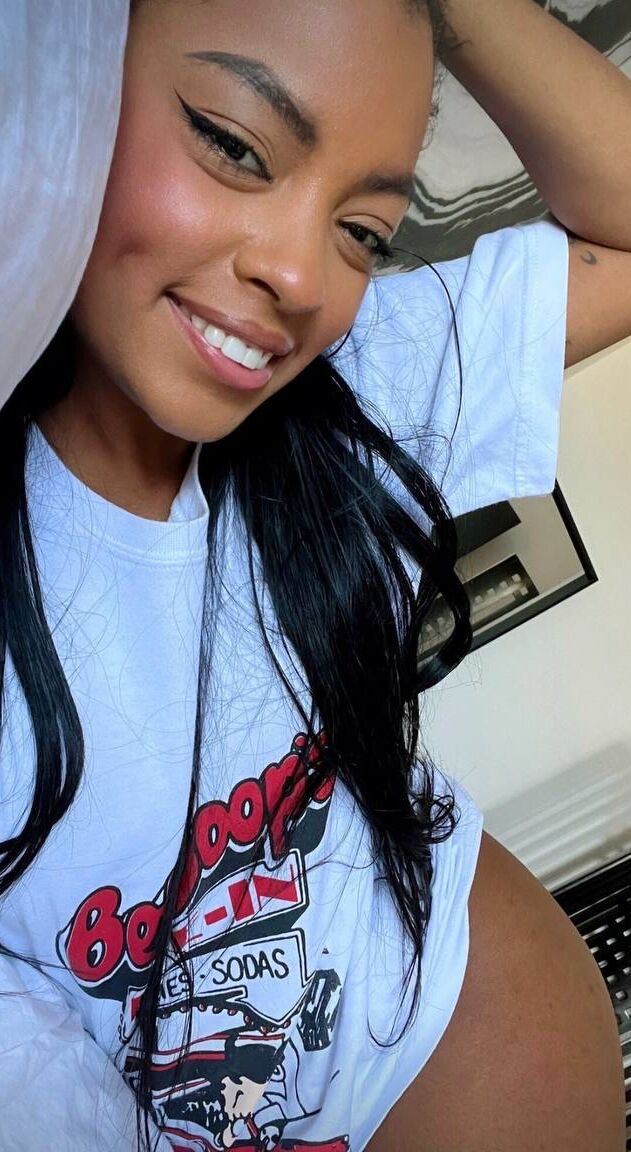 19P OnlyFans Sofi Vega Sofi Vega